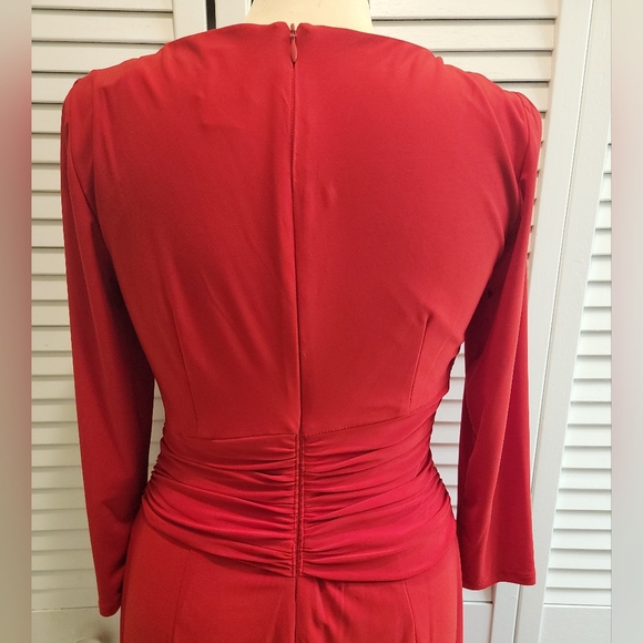 JH RED DRESS - Picture 4 of 6